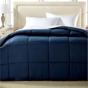 Twin size microfiber down alternative comforter